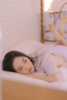 偷偷在线观看